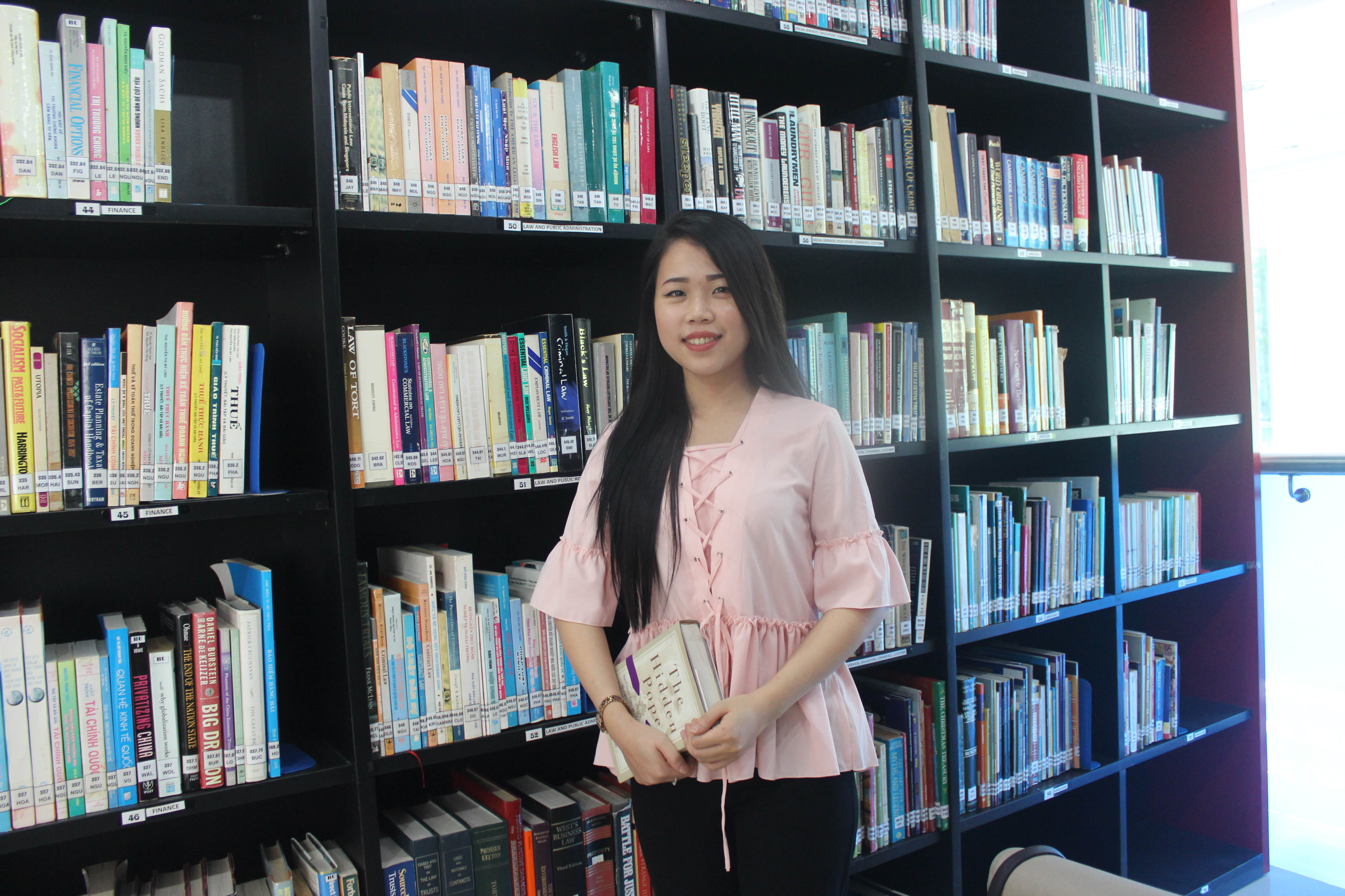 BÙI BẢO CHÂU - 21 tuổi và sở hữu thái độ làm việc chuyên nghiệp