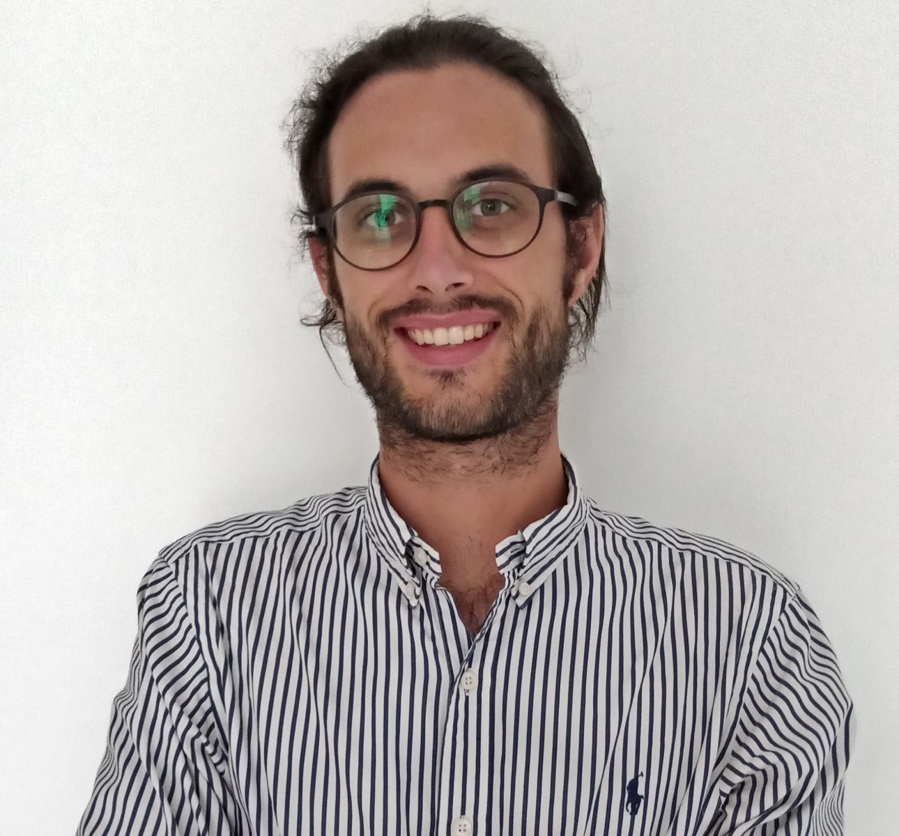 Thầy Levan Bernard